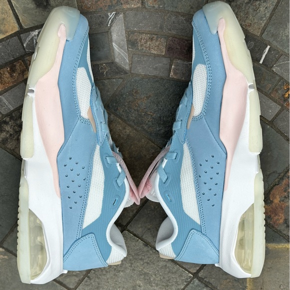 NEW Nike Jordan Air 200E (Blue / Pink / White) - Womens US 9.5 | Mens US 8 - Picture 4 of 8